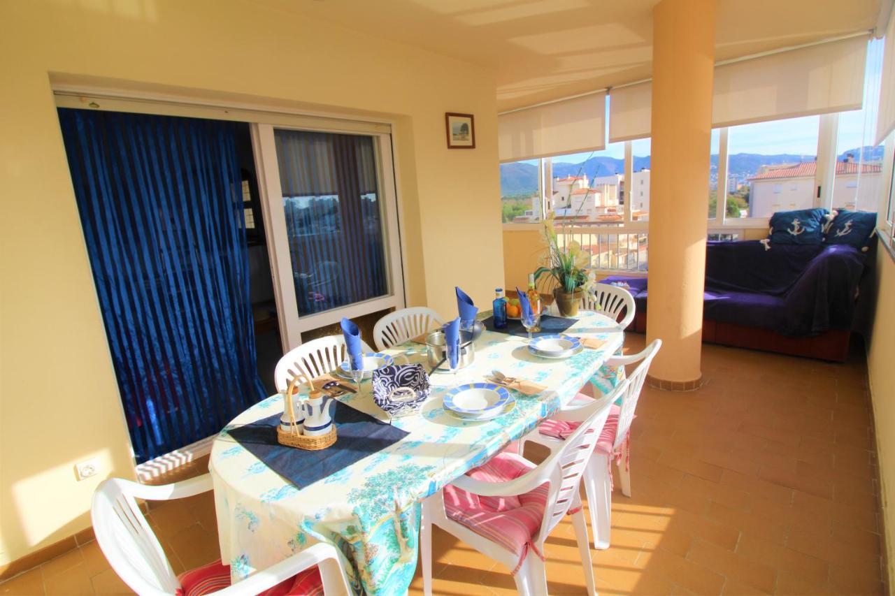 Global Immo 3289 Port Thalassa Roses Exterior photo